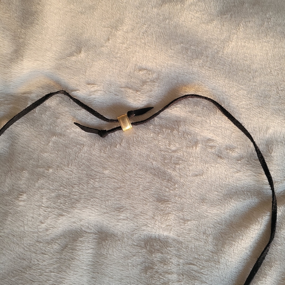 Chunky Acrylic Stone Adustable Necklace with Leather Cord EUC - Picture 3 of 7
